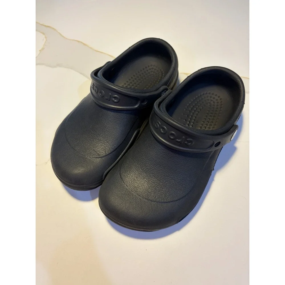 CROCS bistro work